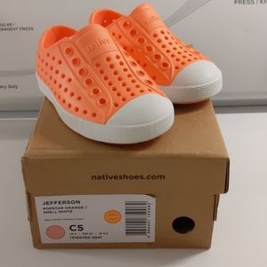 Native EUC size 5 popstar orange shoes